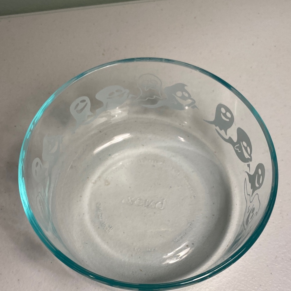 Pyrex Ghost Pattern Clear Glass Bowl - Picture 8 of 10